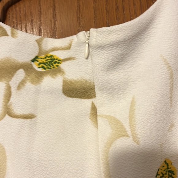 white floral dress - Picture 5 of 5